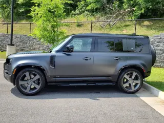2024 Land Rover Defender 110