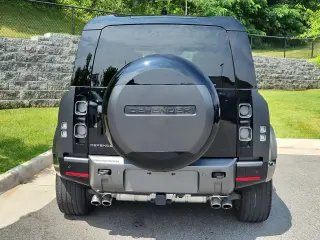 2024 Land Rover Defender 110