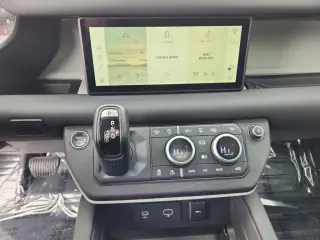 2024 Land Rover Defender 110