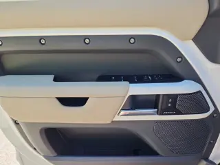 2024 Land Rover Defender 110