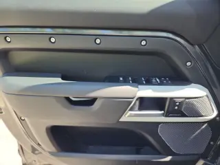 2024 Land Rover Defender 110