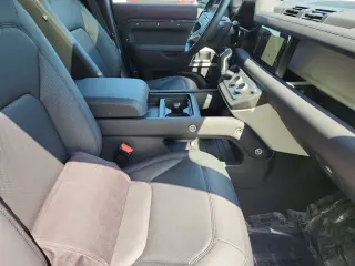 2024 Land Rover Defender 110