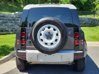 2024 Land Rover Defender 110