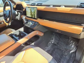 2024 Land Rover Defender 110