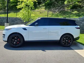 2023 Land Rover Range Rover Sport