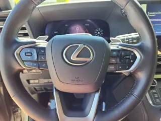 2025 LEXUS GX 550