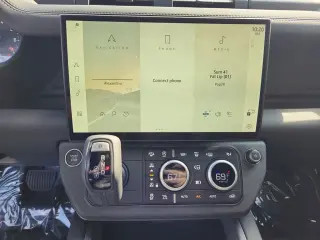2026 Land Rover Defender 110