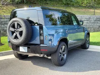 2026 Land Rover Defender 110