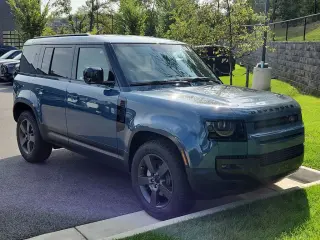 2026 Land Rover Defender 110