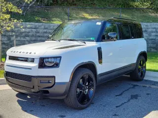 2026 Land Rover Defender 110