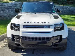 2026 Land Rover Defender 110