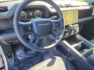 2026 Land Rover Defender 110