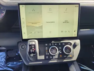 2026 Land Rover Defender 110