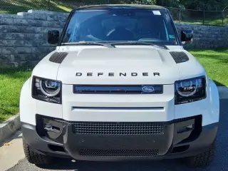 2026 Land Rover Defender 110
