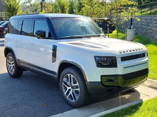 2026 Land Rover Defender 110
