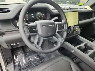 2026 Land Rover Defender 110