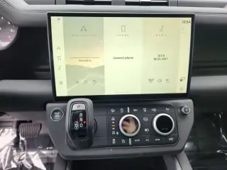 2026 Land Rover Defender 110