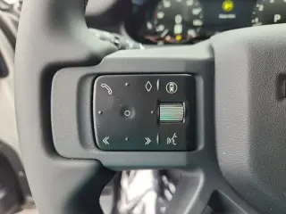 2026 Land Rover Defender 110