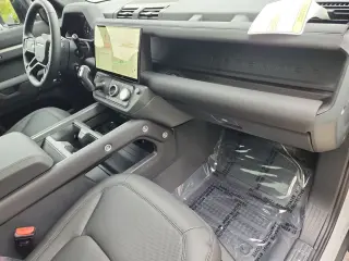 2026 Land Rover Defender 110