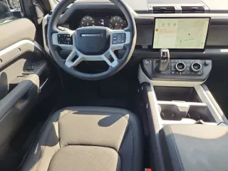 2025 Land Rover Defender 110