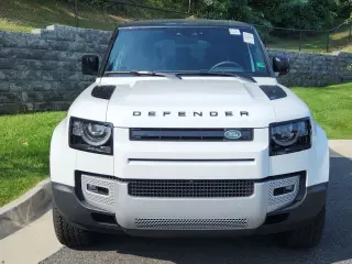 2025 Land Rover Defender 110