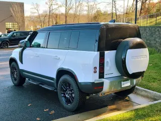 2025 Land Rover Defender 110