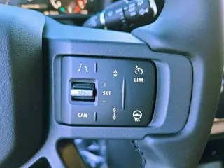 2025 Land Rover Defender 110