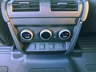 2025 Land Rover Defender 110