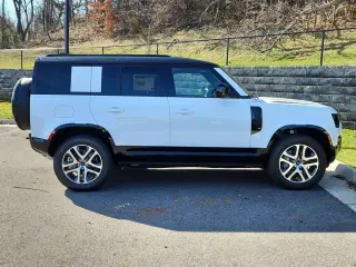 2026 Land Rover Defender 110