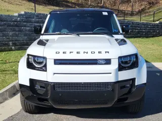 2026 Land Rover Defender 110