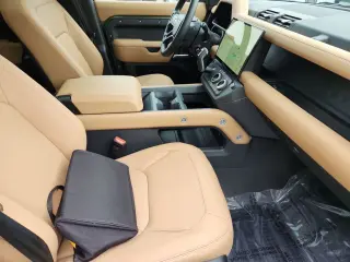 2026 Land Rover Defender 130