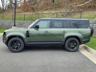 2026 Land Rover Defender 130
