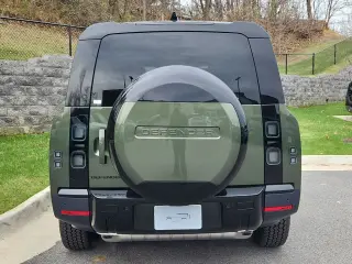 2026 Land Rover Defender 130