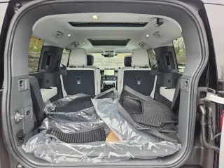 2025 Land Rover Defender 130
