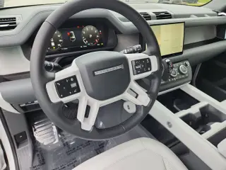 2025 Land Rover Defender 130