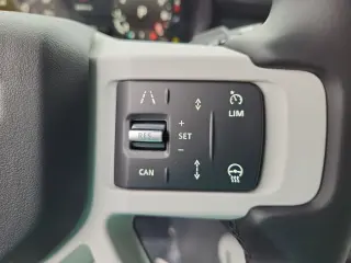 2025 Land Rover Defender 130