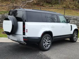 2025 Land Rover Defender 130