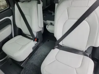 2025 Land Rover Defender 130
