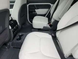 2025 Land Rover Defender 130