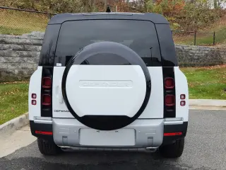 2025 Land Rover Defender 130