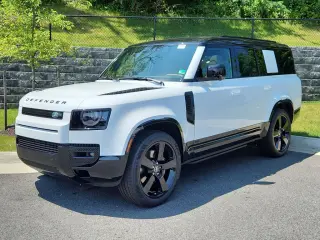 2025 Land Rover Defender 130