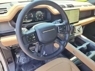 2025 Land Rover Defender 130