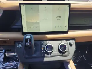 2025 Land Rover Defender 130