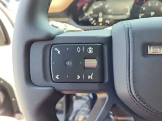 2025 Land Rover Defender 130