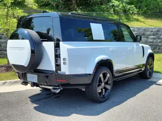 2025 Land Rover Defender 130