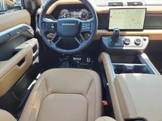 2025 Land Rover Defender 130