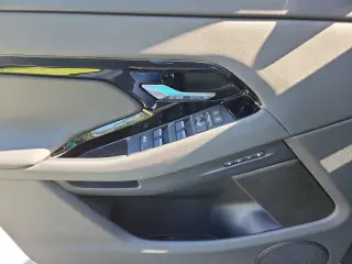 2026 Land Rover Range Rover Evoque