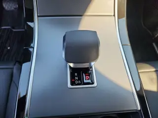 2026 Land Rover Range Rover Velar