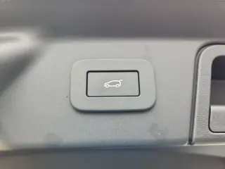 2026 Land Rover Range Rover Velar