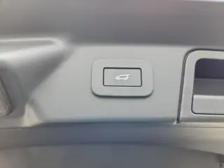 2026 Land Rover Range Rover Velar